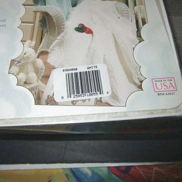 VTG Owen HONEYCOMB Hearts BABY Blanket AFGHAN Jacquard FRINGE Soft COTTON Crib - Picture 6 of 8